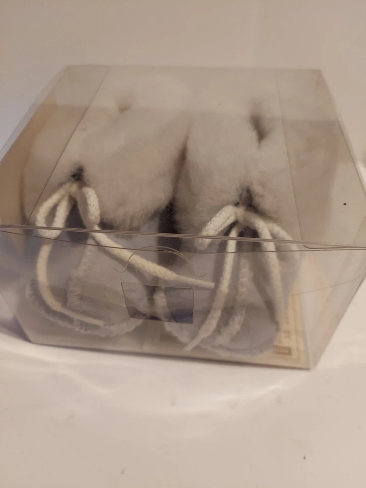 Minnetonka PA Poo-Shu Infant Size 6 Lt Blue Sheepskin 1465 - Image 2 of 4