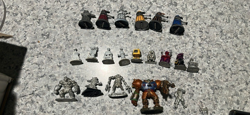 6 Doctor Dr Who Metallic  Droids Robots RPG Dalek Metal Miniature Miniatures