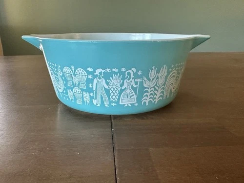 Vintage Pyrex Butterprint 2.5 qt Casserole Turquoise Amish No Lid