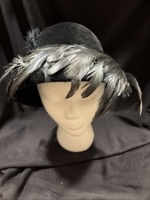 Black Hat With Feathers -Vintage Hat. Body Made In Italy