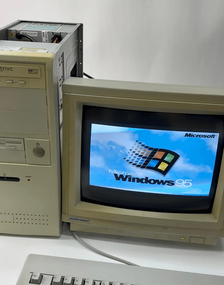 ♦︎レトロなディスクトップパソコン一式セット　Windows95 デスクトップPC ♦︎レトロなディスクトップパソコン一式セット Windows95