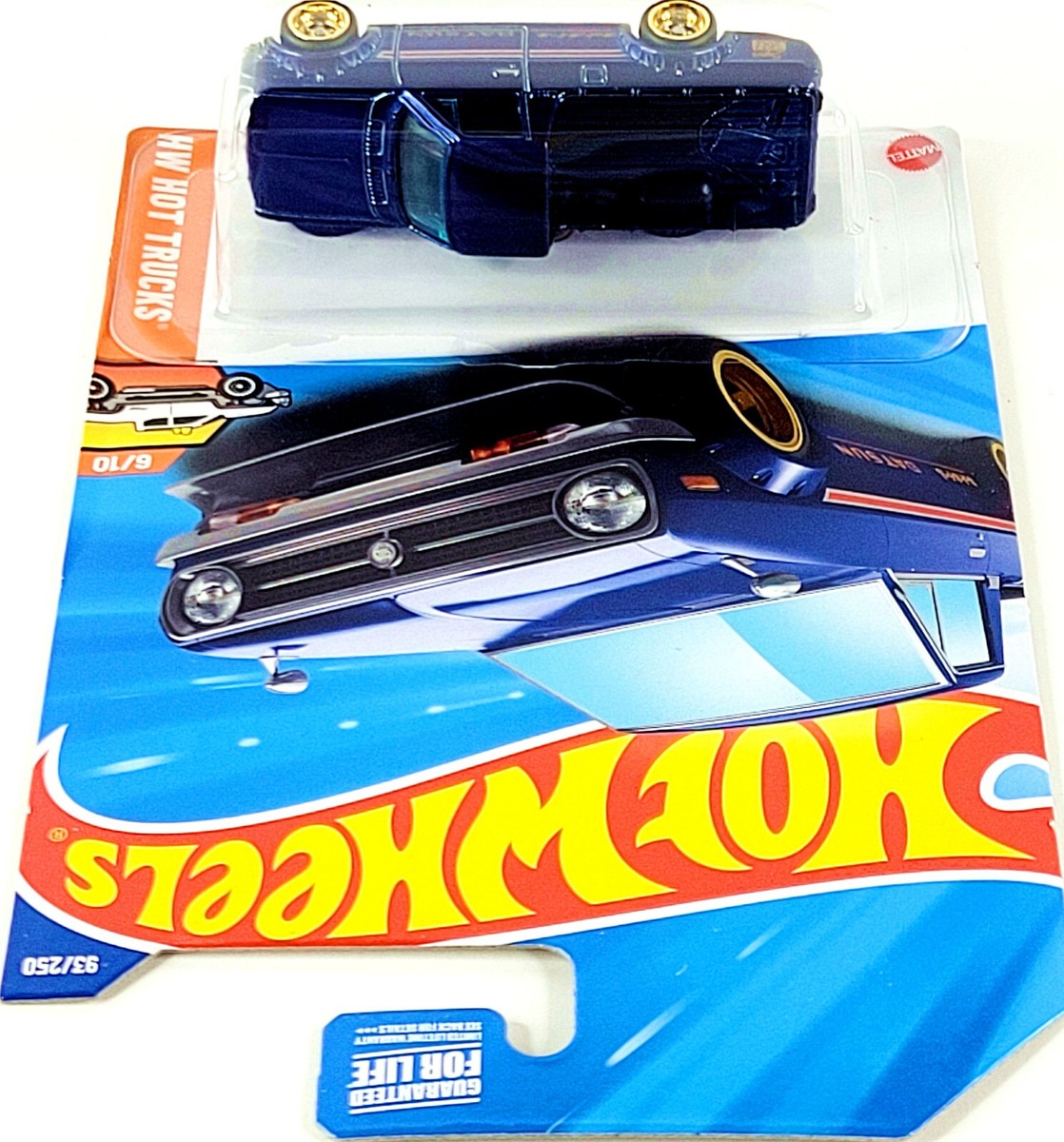 Hot Wheels - 1975 Datsun Sunny Truck (B120 Hot Wheels - 1975 Datsun Sunny Truck (B120