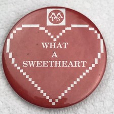 Minnesota Public Schools 80s Computer Graphics Pin Button Vintage Pinback Heart