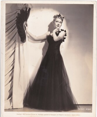 Retro Fashion Glamour Dresses At Ross Show Off Your Spring Style With New Looks From Ross Retro Fashion Glamour Dresses At Ross Show Off Your Spring Style With New Looks From Ross