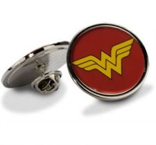 WONDER WOMAN TIE LAPEL SUIT PIN NEW