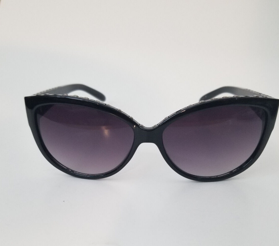 New! Guess GU 7162 Black Sunglasses with Top Studs 58 14 140  display picture 1