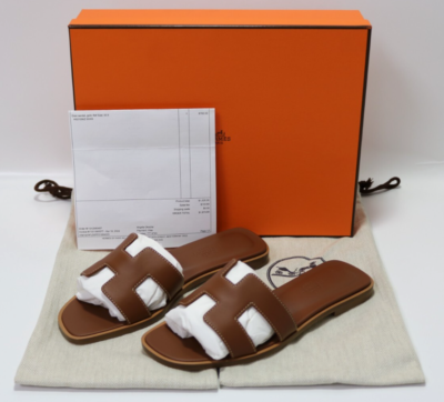 エルメス　サンダル　35.5 Hermes Oran Women's Sandals Brown Gold Calfskin Leather Size 35.5