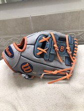 Wilson A450 Boys 11.5” SanDiego Padres Joe Musgrove Signed Baseball Glove Right