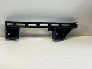 VW CADDY III Furgon 2KA, 2KH, 2CA, 2CH Rechte Scheinwerferhalter 30673903