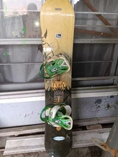 Ltd Fury Men's Snowboard Size 163 Cm With Burton Bindings