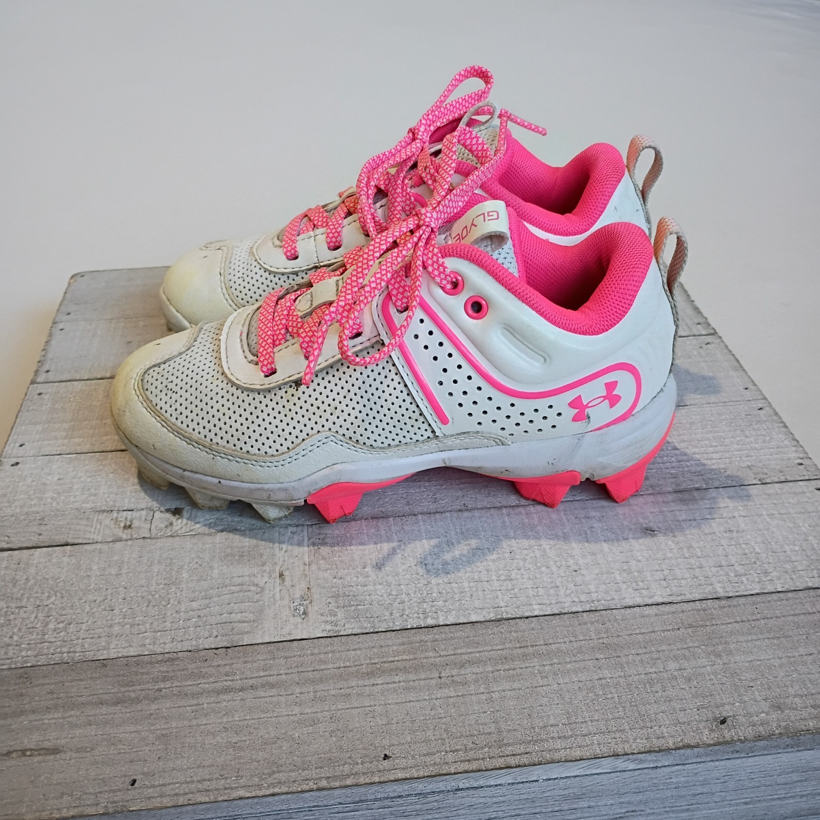 Under Armour Glyde RM softball cleats in white and pink Size 12K