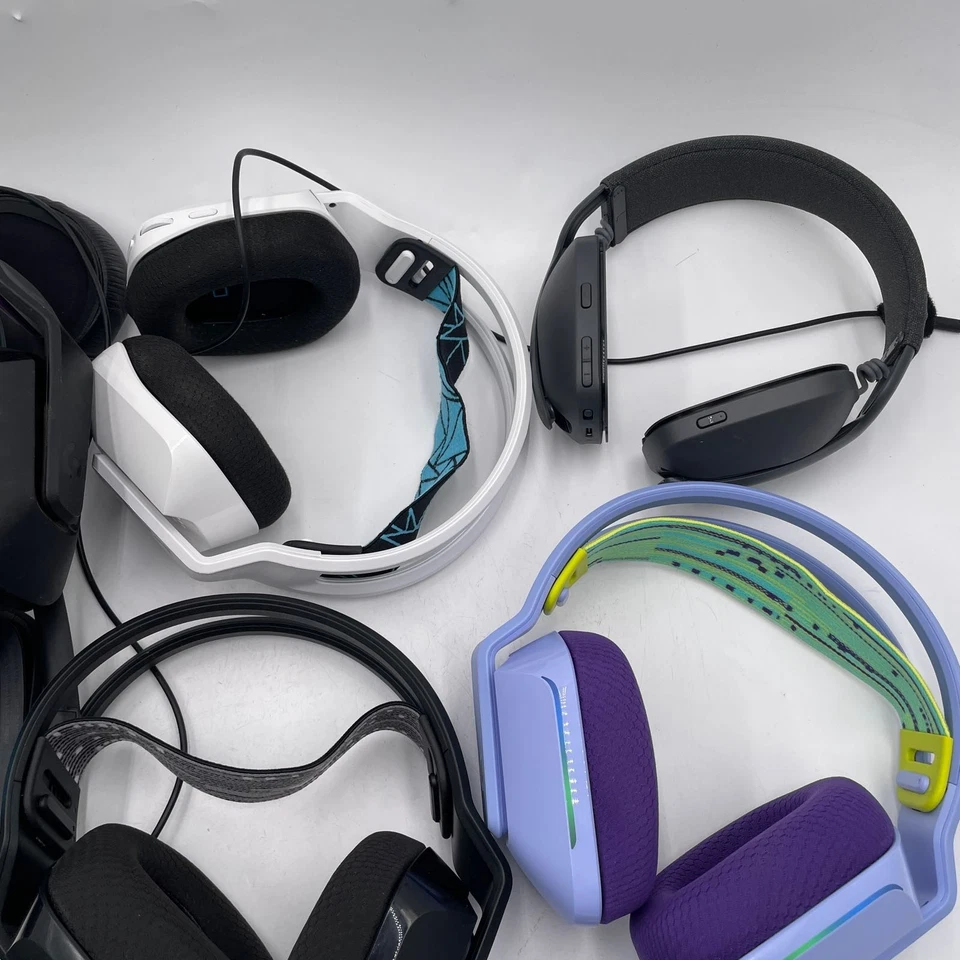 Lot of 9 Logitech Headsets NOT WORKING FOR PARTS - READ - Image 4 of 4