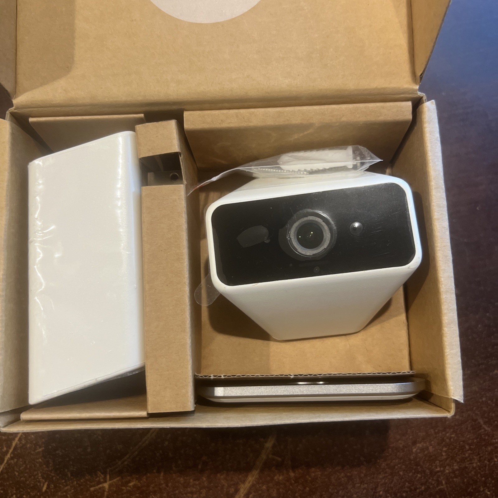 Xfinity Xcam2 Home Wireless Security Camera 720P Model:SCHX4AEW Genuine OEM