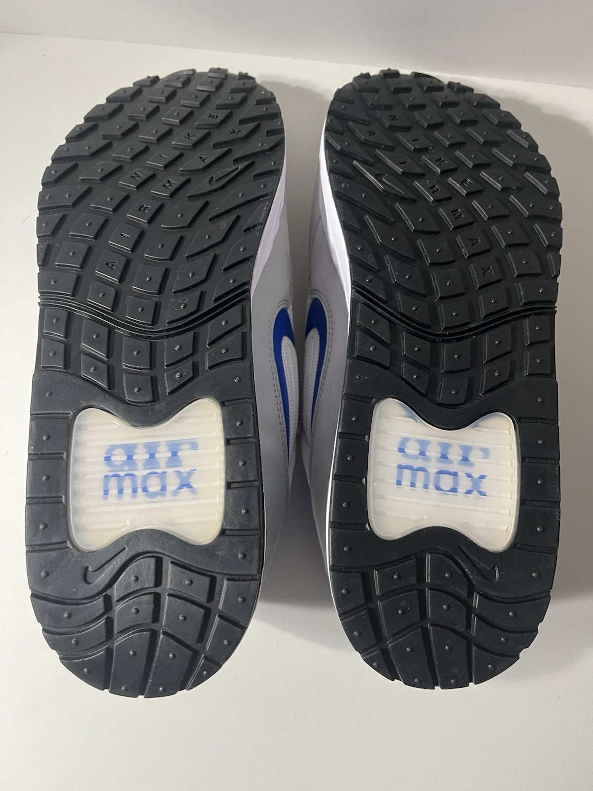 Nike College Air Max Verse x Duke Shoes IB3238-100 Size 10.5 US thumbnail 9