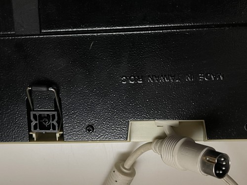 DIN AT Keyboard Model BTC 5349 German 5 Pin Connector Vintage Computer W/Metal - Picture 11 of 13