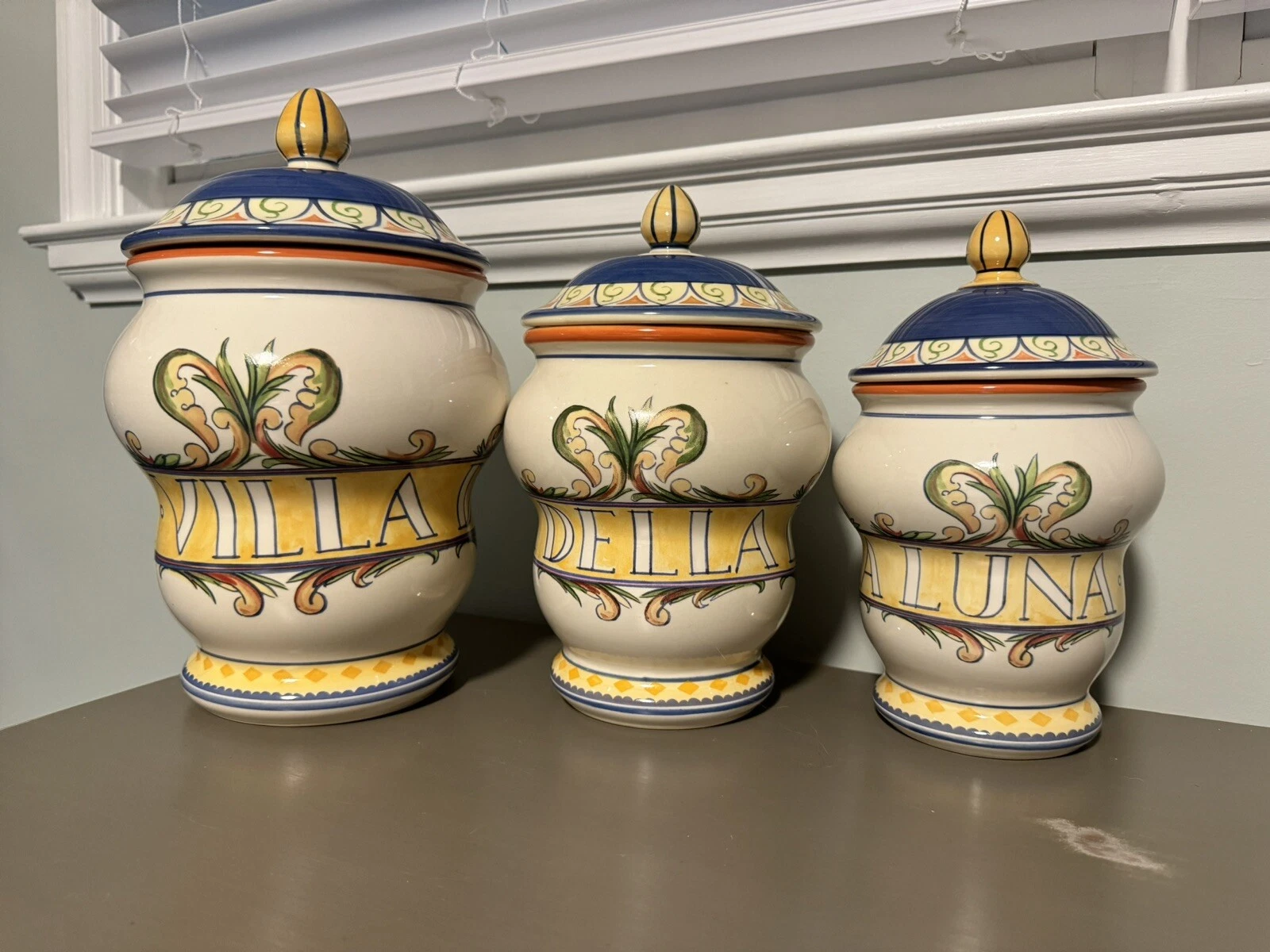 Pfaltzgraff Villa Della Luna Large Storage Canisters Set Of Three Jars With Lids