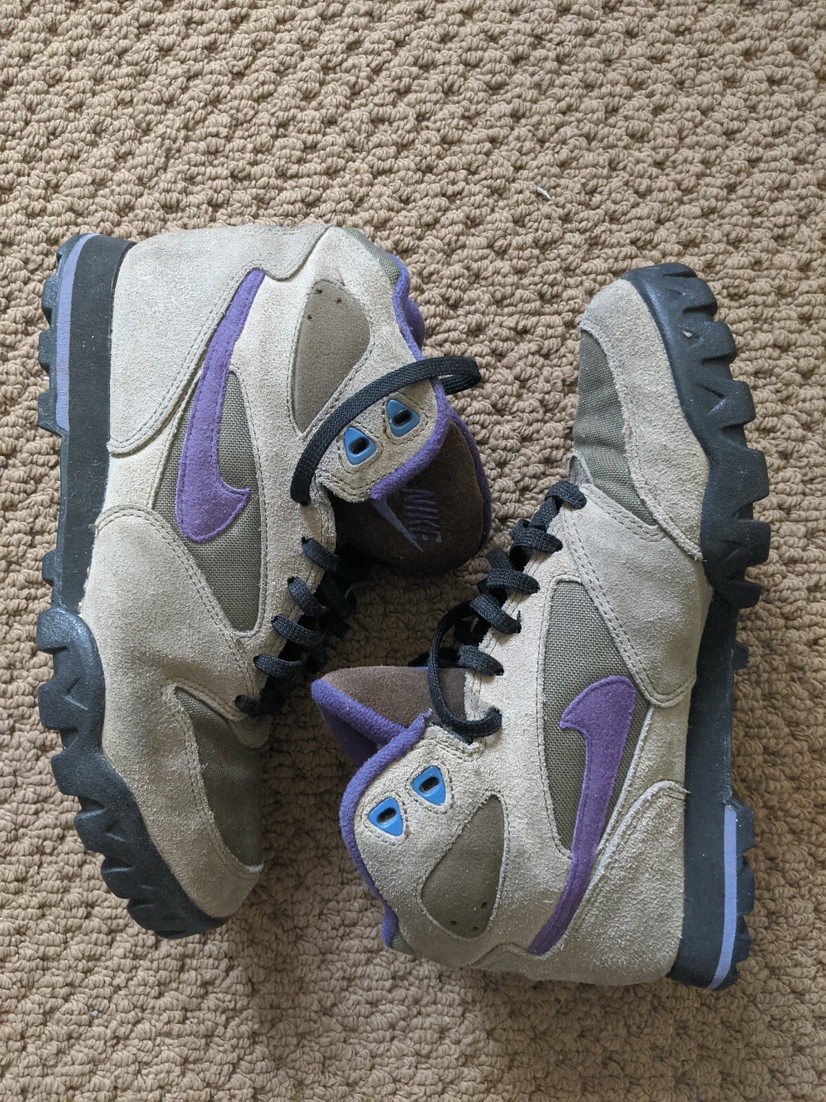 Vintage 90s Nike Hiking Boots (Size 10 