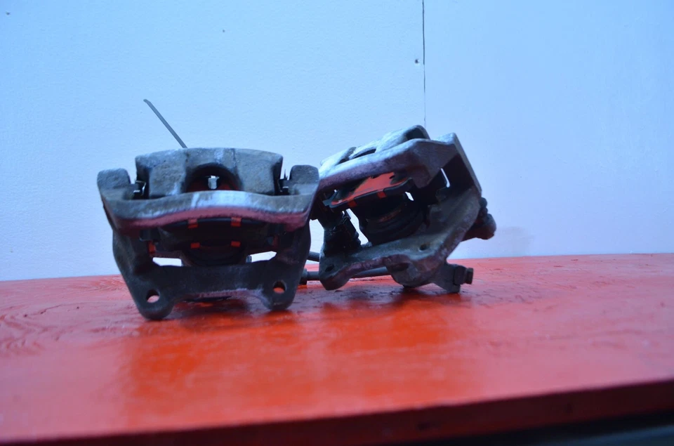 2006-2009 RANGE ROVER SPORT ПОЛНЫЙ ПРИВОД BREMBO ЗАДНИЙ ПРАВЫЙ / ЛЕВЫЙ БЮСТГАЛЬТЕР СУППОРТ КОМПЛЕКТ - Изображение 3 из 4