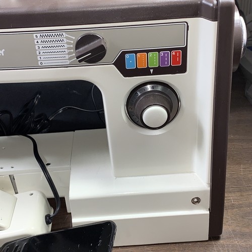 BROTHER VX710 FREE ARM ZIGZAG SEWING MACHINE W MANUAL ACCESSORIES eBay