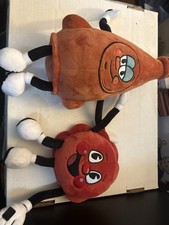 Fallout Bottle and Cappy Plush Set Nuka Cola