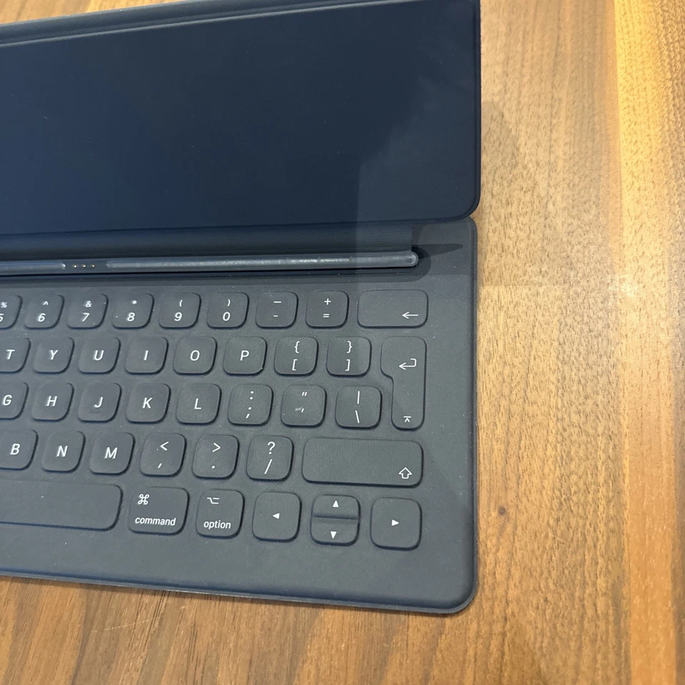 🔥Apple iPad Pro Smart Keyboard A1636 12-9-Inch🔥 - Image 2 of 4