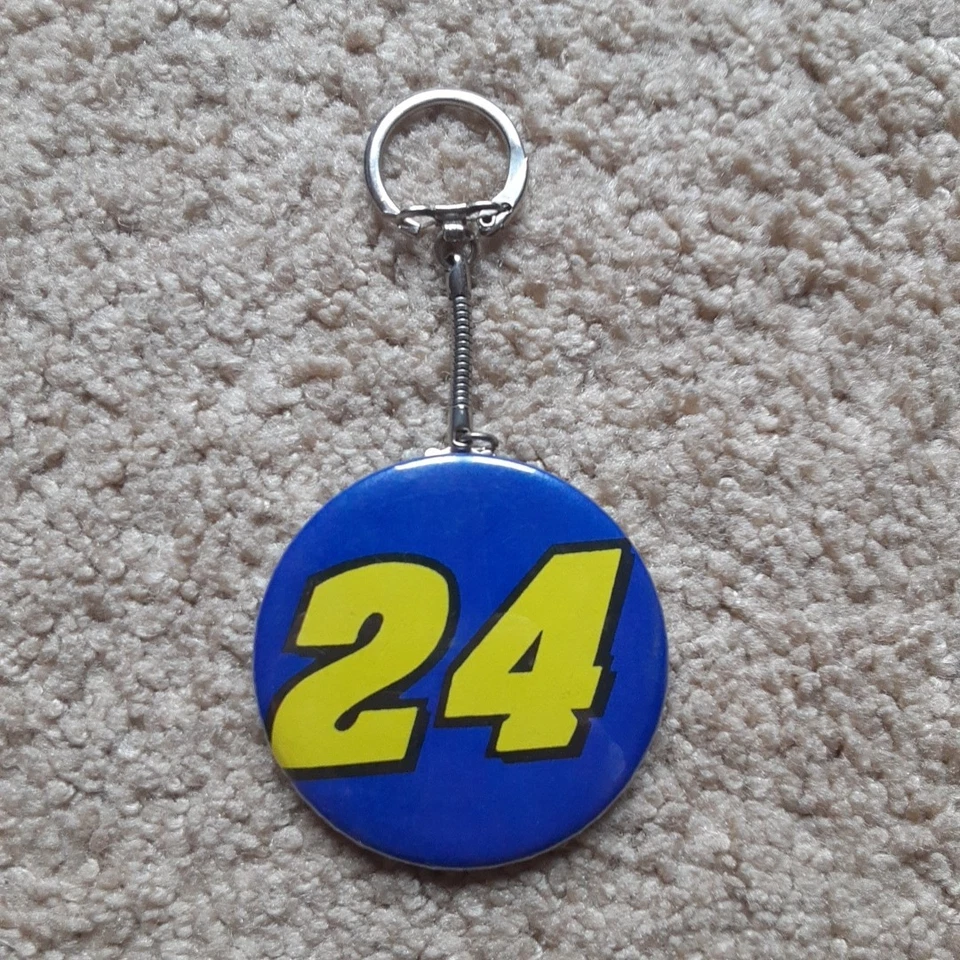 Jeff Gordon Vintage NASCAR Keychain LOT Dupont #24 Hendrick Motorsports - Image 4 of 4