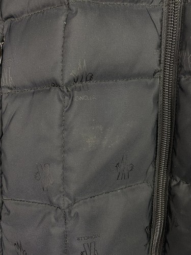 Moncler vintage ladies multilogo monogram quilted down jacket size 1 - 第 15/24 張圖片