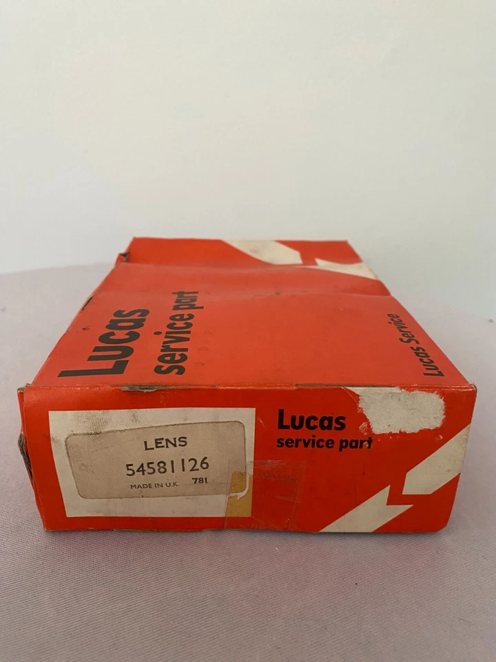 Lucas tope trasero y lente trasera para Lotus 7 y Aston Martin DBS Foto 3 de 4