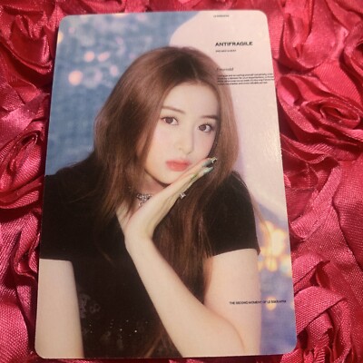 YUNJIN HUH LE SSERAFIM Blue Snow Edition Celeb K-pop Girl Photo