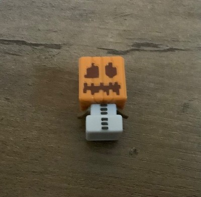 Minecraft Mini-Figures Chest Series 1'' Snow Golem Pumpkin Snowman Figure Mojang