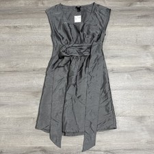 H&M Gray Wrap Dress Women’s Size 6 Sleeveless Tie Waist Knee Length Polyester