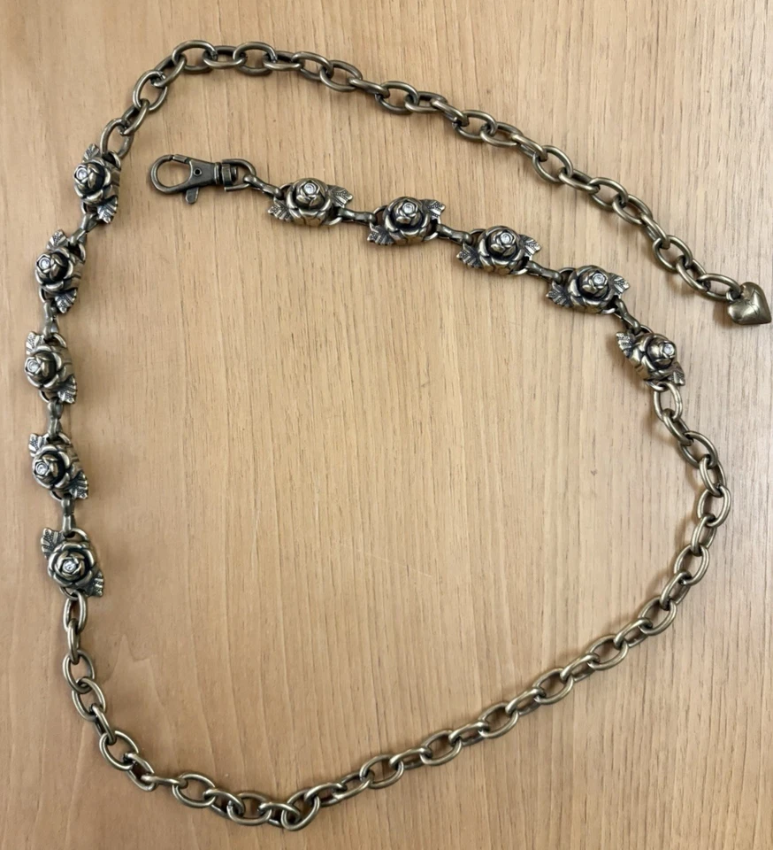 Betsey Johnson Bronze Rose Link Chain Belt Rhinestone Heart Charm Adjustable - Image 2 of 4