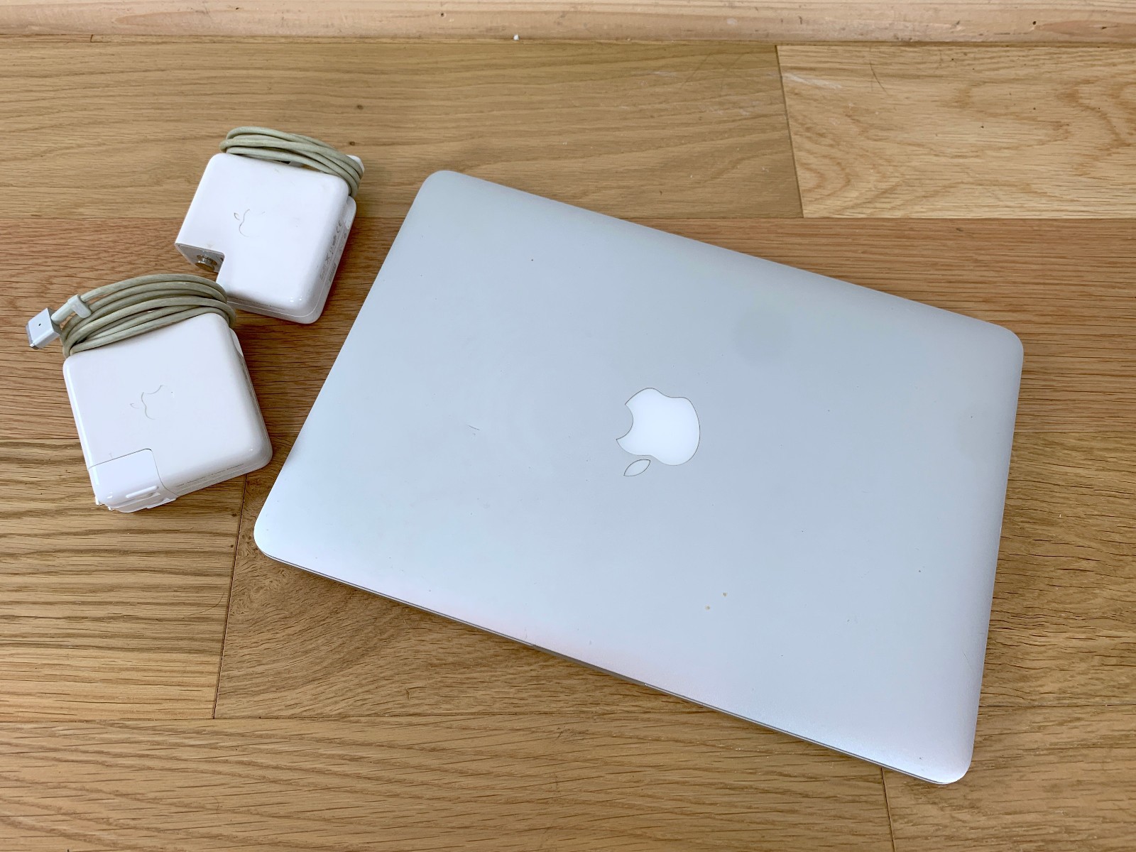 Early 2015 Apple MACBOOK PRO Retina 13" A1502 2.7GHz Core i5