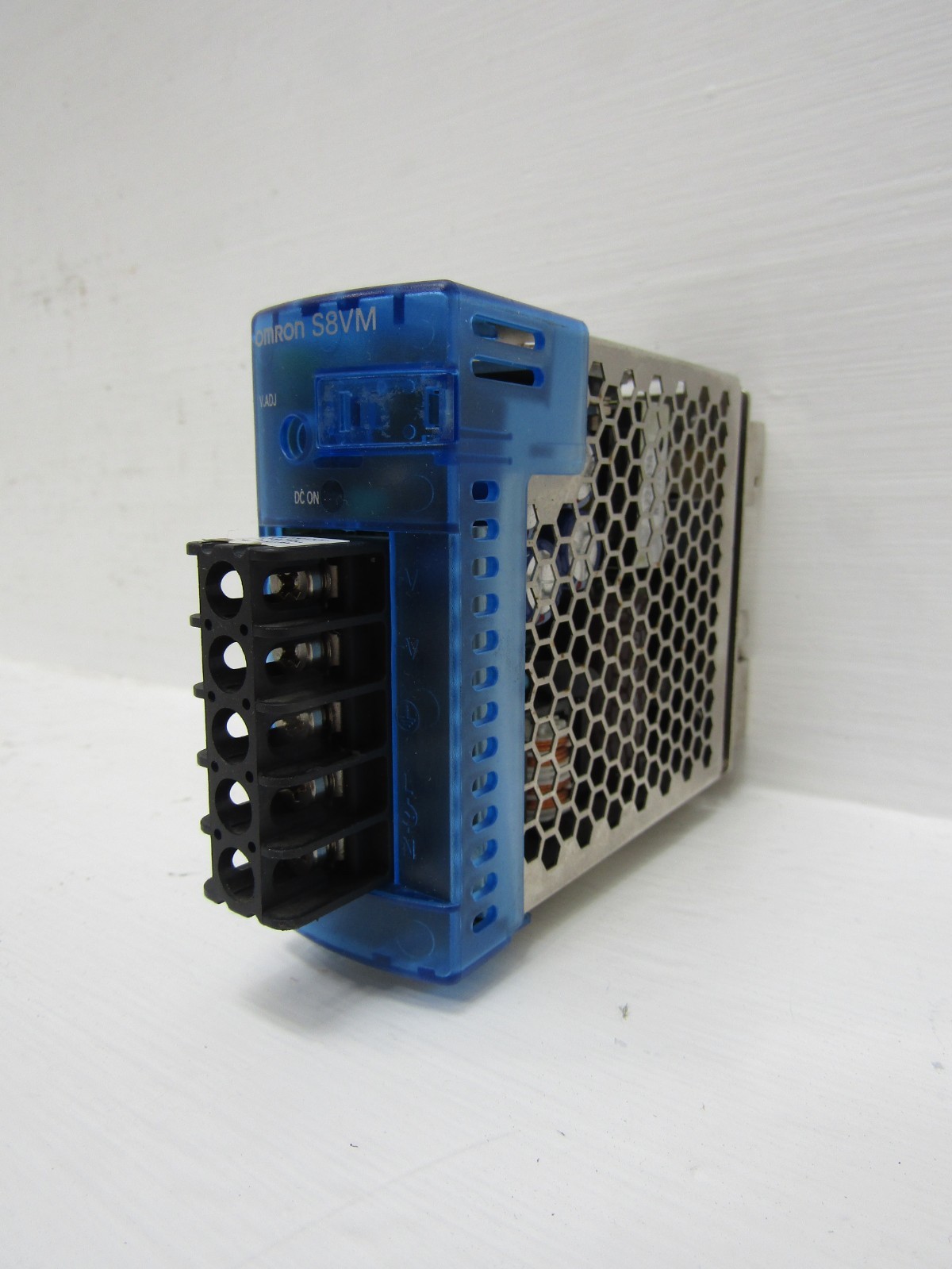 OMRON S8VM-03012 Power Supply Unit Module Out 12V-DC 2.5 Amp Input 100-240V 0.9A