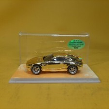 Hot Wheels ASTON MARTIN V8 VANTAGE Cromo DORADO (WANGSTAR PERSONALIZADO) PILOTOS REALES