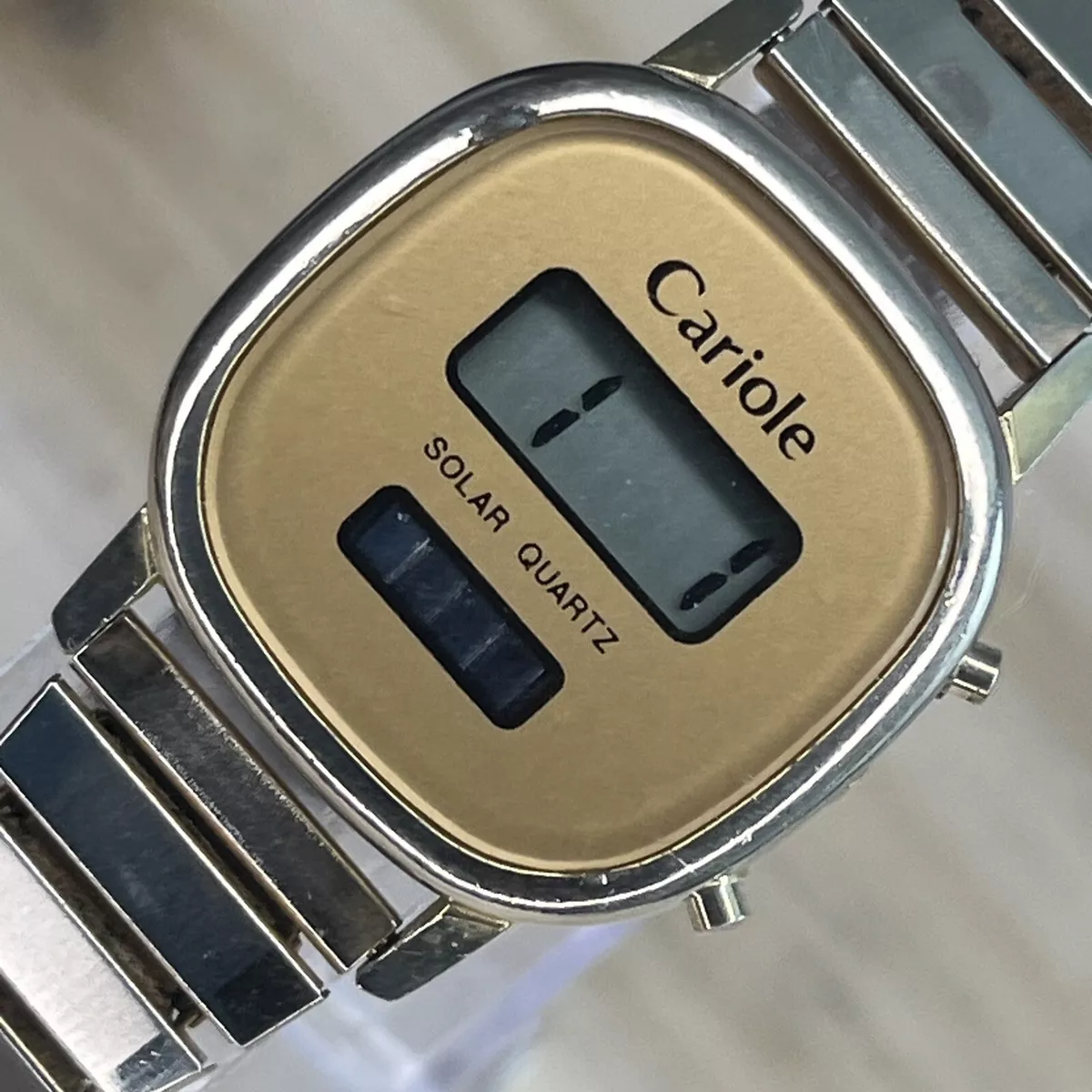 Lcd quartz shop watch a1