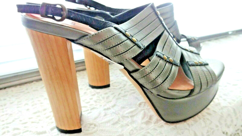 Preciosa sandalia italiana Fornarina 100 % cuero caqui y negra talla UK 3 RRP £144 - Imagen 5 de 11