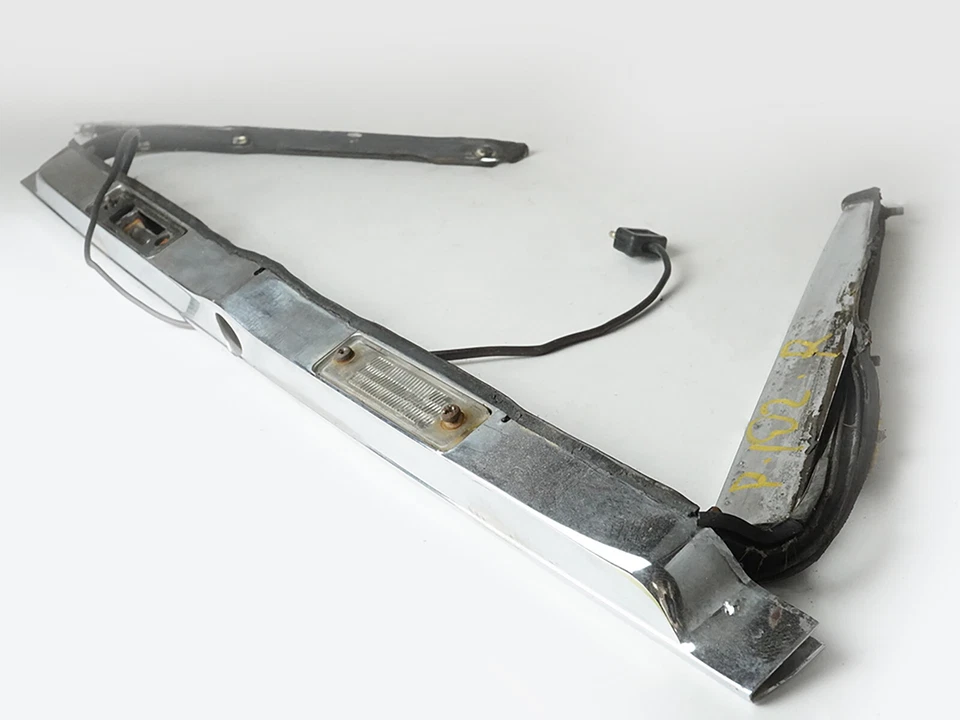 1972 - 1980 Mercedes Benz 450Slc R107 Trunk  Chrome Molding Rear 1076980097 Oem - Image 3 of 4