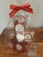 Bath & Body Works: Strawberry Poundcake 8oz Cream & Travel Size Mist, Cream, Gel