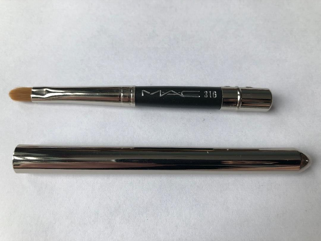 MAC Cosmetics #316 Lip BRUSH - NEW IN SLEEVE-image