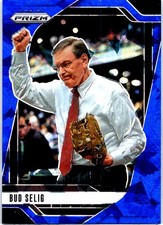 2025 Panini Prizm #131 Bud Selig Blue Ice Prizms