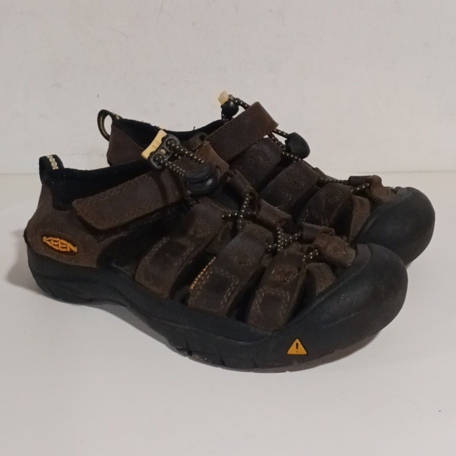 Sandali sportivi Keen Kids Newport H2 in pelle impermeabili taglia 1 escursionismo unisex