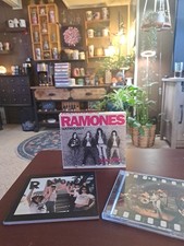 Ramones Anthology Hey Ho Let’s Go! 2 CD Set 1999 Punk Rock Warner Archives