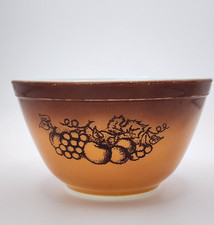 Vintage Pyrex Old Orchard Brown Ombre Mixing Bowl #401 1.5 Pint Nesting
