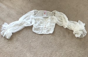 flowy crop top long sleeve
