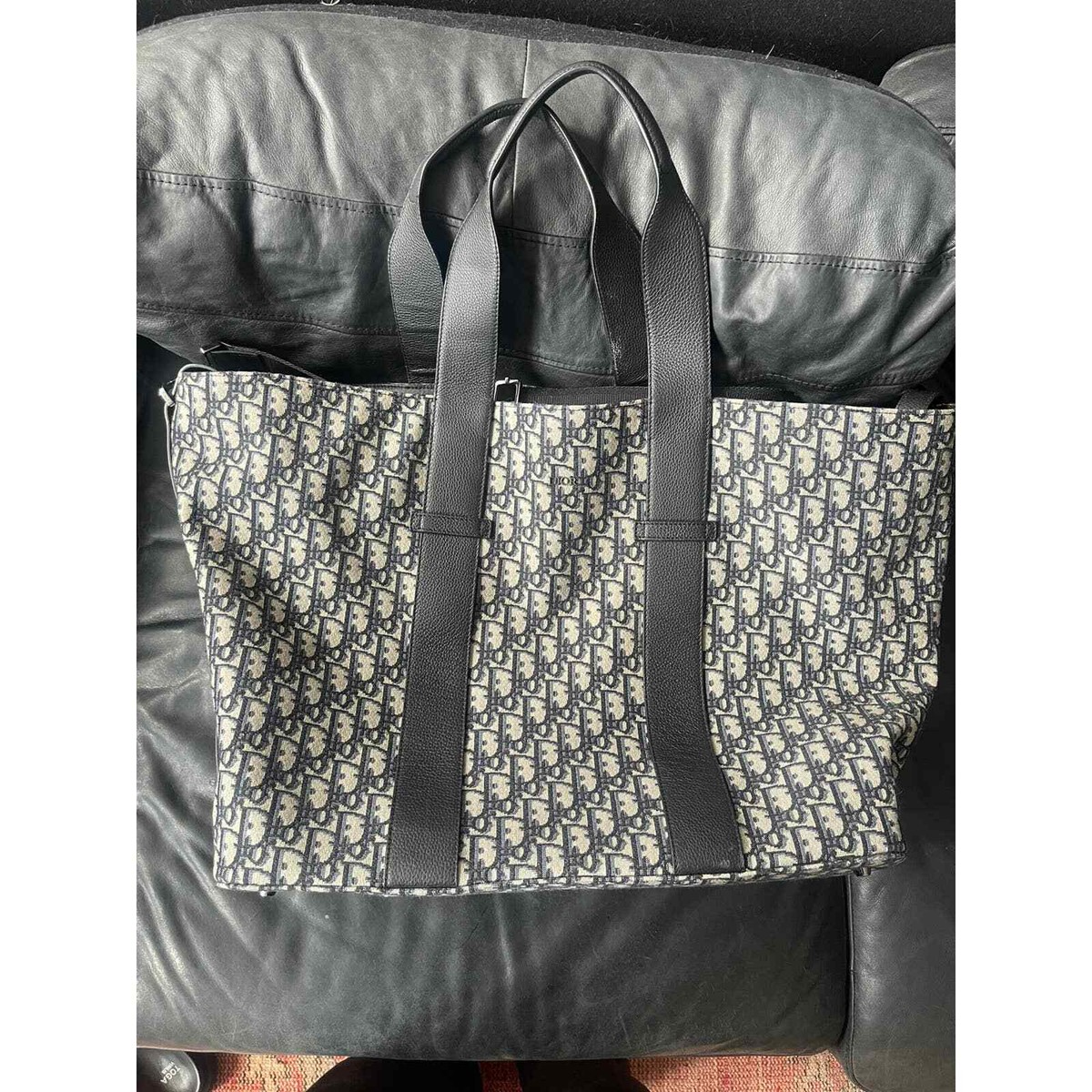 Dior オブリーク トートバッグ　キムジョーンズ Authentic $3800 Dior Oblique Tote Kim Jones 2022 Used Book Canvas