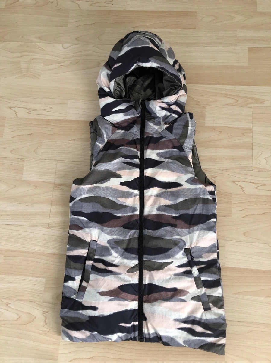 Lululemon hooded vest 2025