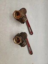 Milwaukee Gate valve 901-u  1 1/4 Bronze Cwp