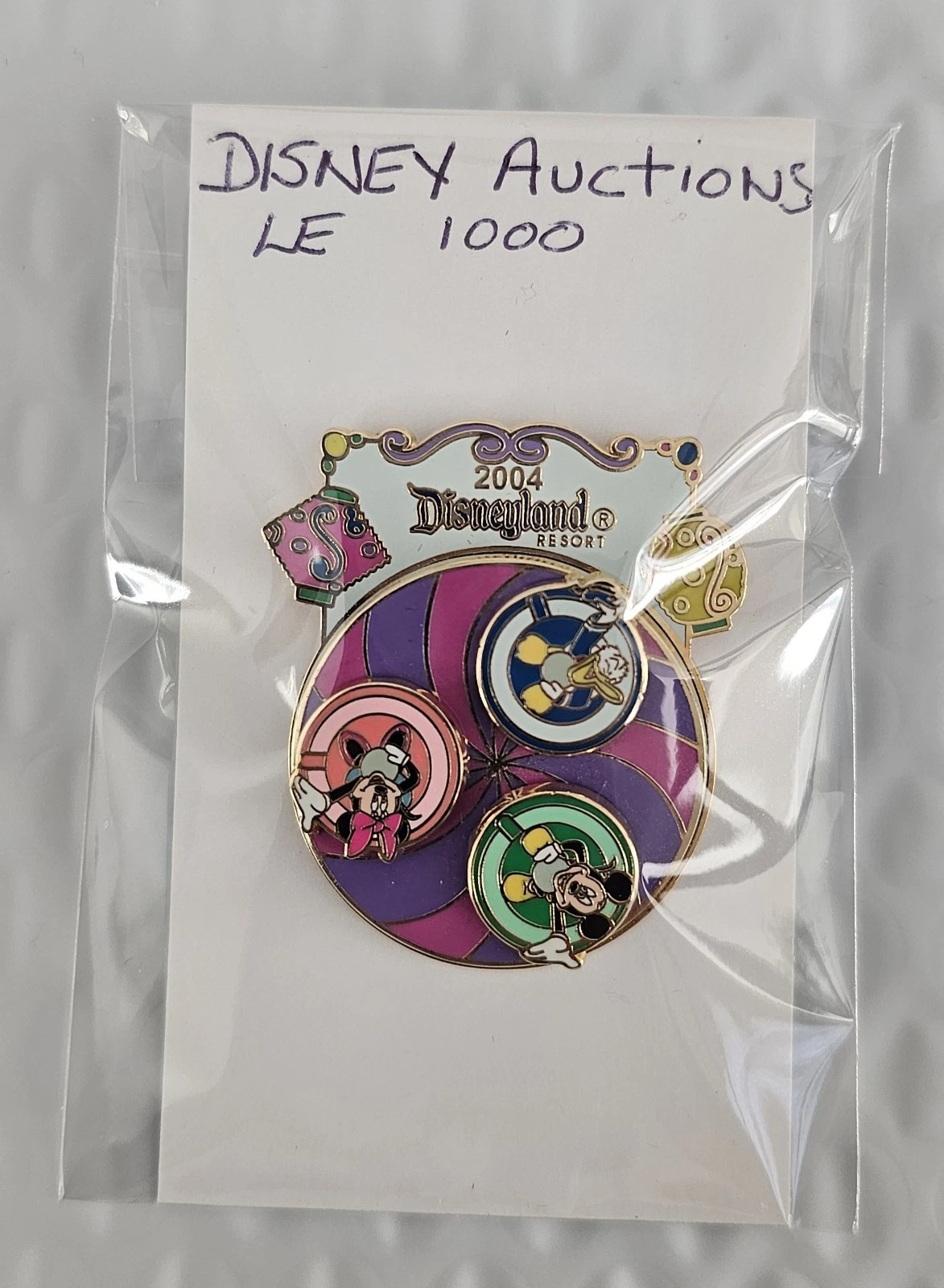 Disney Auctions Alice in Wonderland Mad Tea Party Spinner-LE 1000, 2004