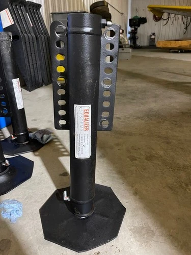 EQUALIZER SYSTEMS Self Leveling 1592 HYDRAULIC JACK 2.5'' Bore x 15.75'' Stroke 